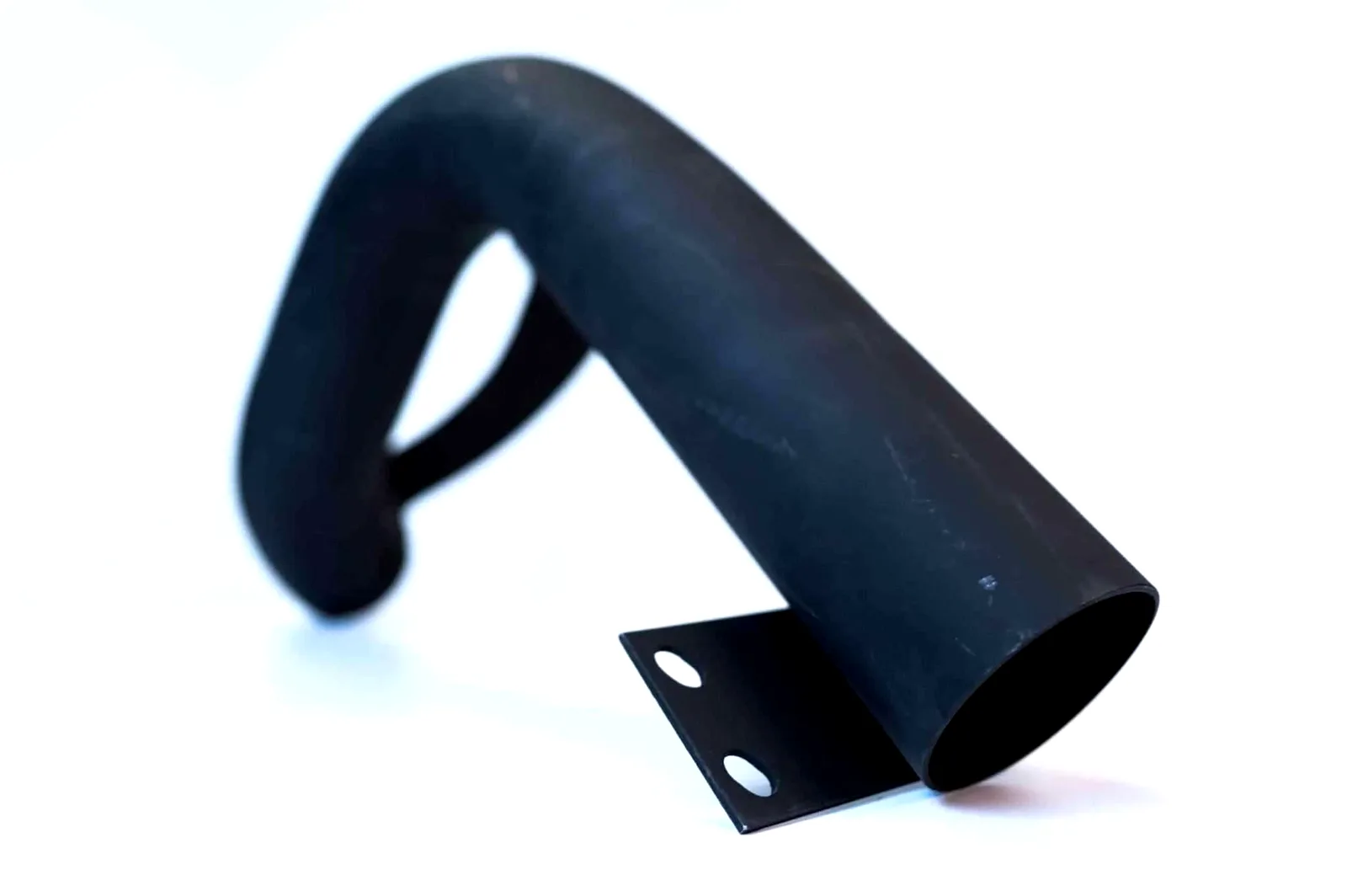 Formed heat shield with mounting features